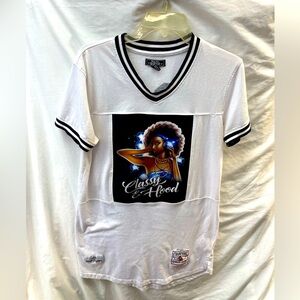 Bare fox queen White V-Neck Graphic dress T-Shirt ladies sz L